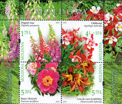 #946 Moldova - Flowers, Block of 4 (MNH)
