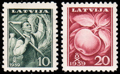 #215-216 Latvia - 8th Agricaultural Expo (MNH)