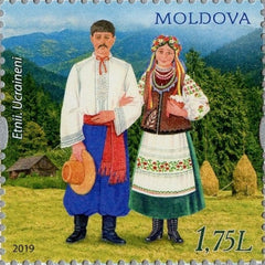 #1019 Moldova - Man and Woman in Traditional Ukrainian Clothing (MNH)