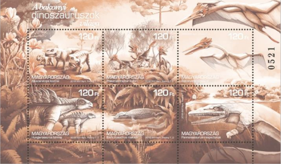 Hungary - 2018 Dinosaurs﻿, Black Print M/S (MNH)